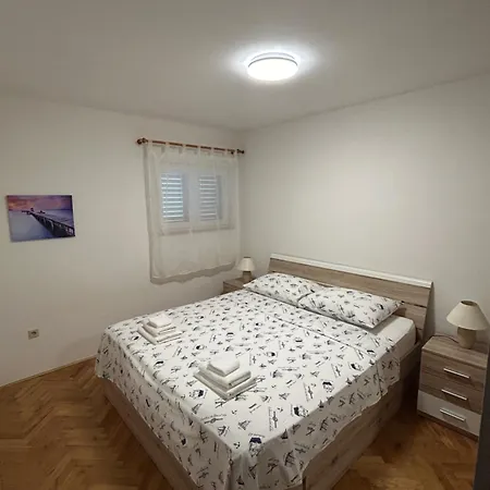 Apartment Ivana Podstrana